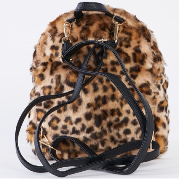 Leopard Fuzzy Faux fur Backpack - Picture 2 of 3